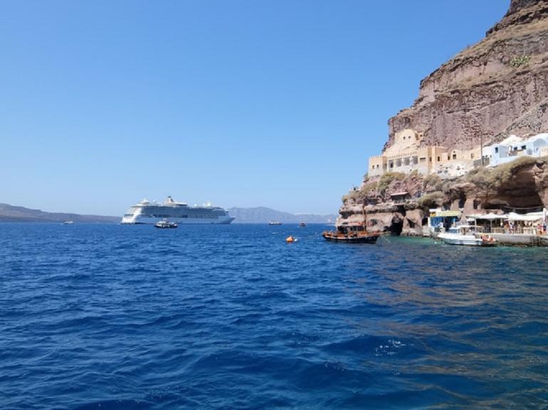 Santorini Day Cruise to the Volcanic Islands