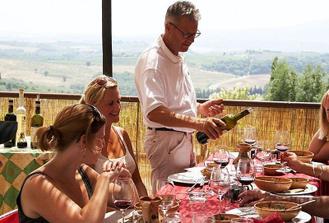 Food & Wine Experience in Tuscany - Lunch in organic Farm Private Tour