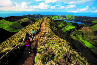 Hiking in Sete Cidades - Full Day