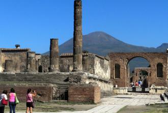 Day Trip from Naples to Vesuvius & Pompeii - With optional visit to the Vesuvius winery