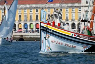 Tagus Sightseeing Express Cruise in a Traditional Boat (45min)
