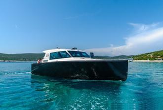 Luxury Boat Tour - Island Hopping - Full-Day Cruise