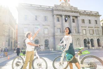 Barcelona eBike Highlights Guided Tour & Fast-Track Ticket to Parc Guell