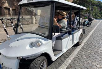 Private Baroque Rome Guided Tour by Golf Cart with Boat Ride