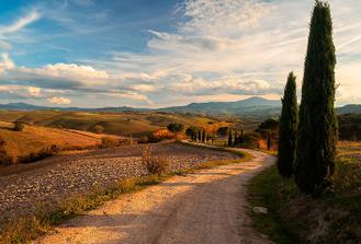 A Day in the Enchanting Val D'Orcia with Wine Tasting - Private Tour