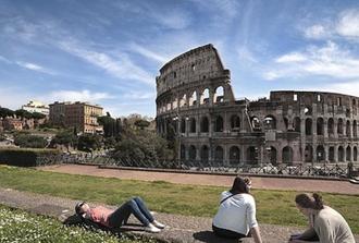 Rome Express: Colosseum in a 1-hour Guided Tour